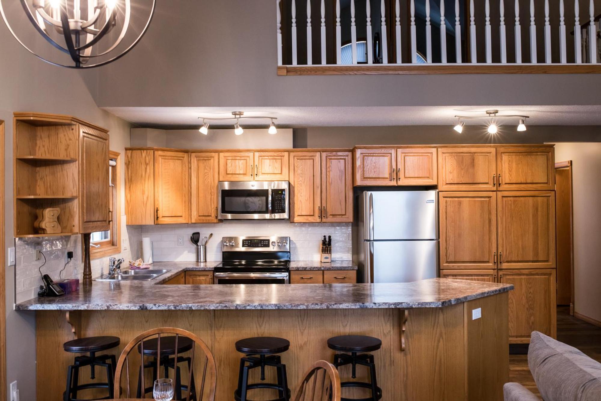 Marble Canyon Fairmont Hot Springs Room photo